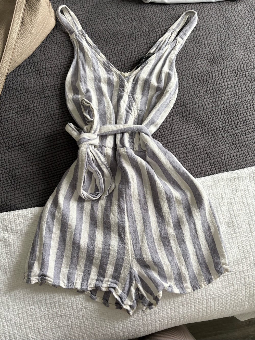 Dynamite romper